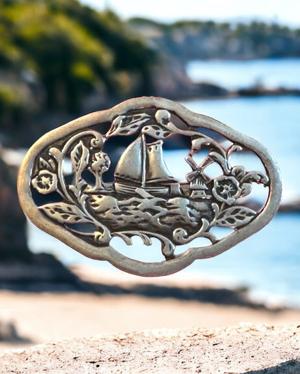 Vintage Sterling silver 925 Nautical Sailboat fancy etched brooch