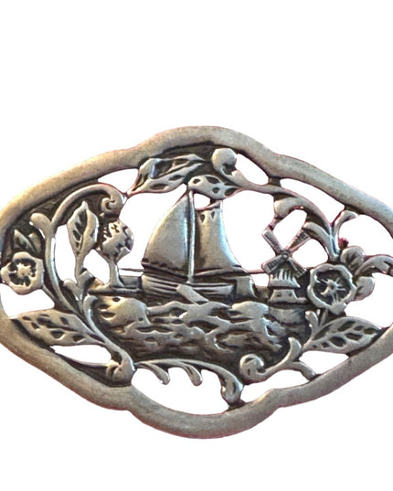 Vintage Sterling silver 925 Nautical Sailboat fancy etched brooch