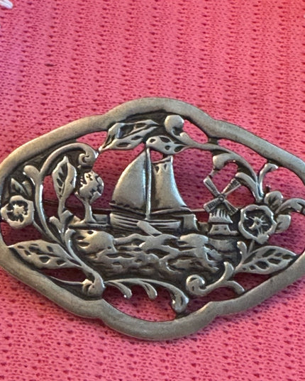 Vintage Sterling silver 925 Nautical Sailboat fancy etched brooch