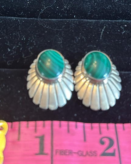 Vintage Southwestern style 925 Sterling malachite fancy earrings SJ