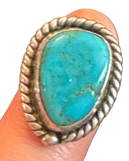 Vintage Sterling silver 925  turquoise handmade Southwestern ring