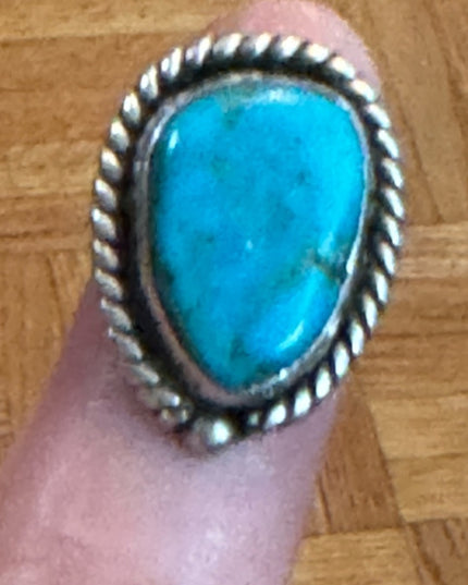 Vintage Sterling silver 925  turquoise handmade Southwestern ring