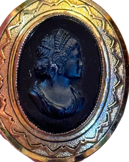 Vintage Gold plt finish ornate design Black glass carved Cameo brooch