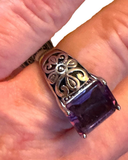 Stunning sterling 925 Amethyst high quality ornate scroll work design ring