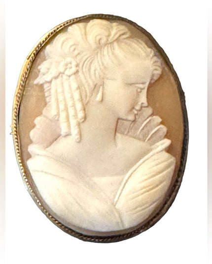 Lovely vintage victorian lady large carved shell cameo pinchbeck