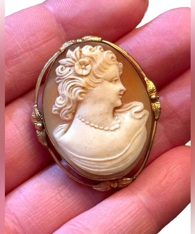 Vintage 1950s 12k gold filled Van Dell Carved shell cameo Victorian lady RF