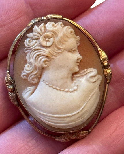 Vintage 1950s 12k gold filled Van Dell Carved shell cameo Victorian lady RF