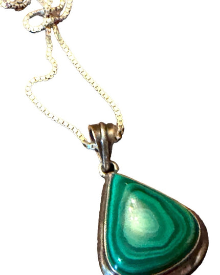 Lovely Sterling silver chunky Malachite 925 teardrop pendant necklace rope chain