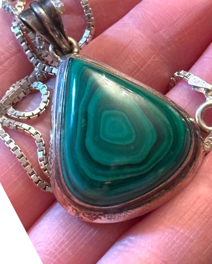 Lovely Sterling silver chunky Malachite 925 teardrop pendant necklace rope chain