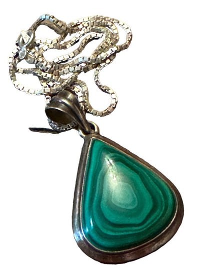Lovely Sterling silver chunky Malachite 925 teardrop pendant necklace rope chain
