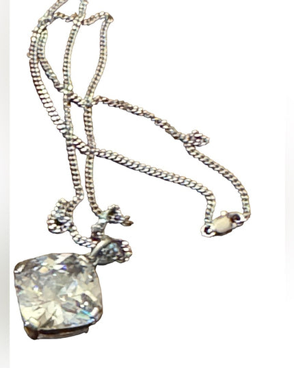 Lovely sterling silver 925 substancial CZ crystal pendant necklace