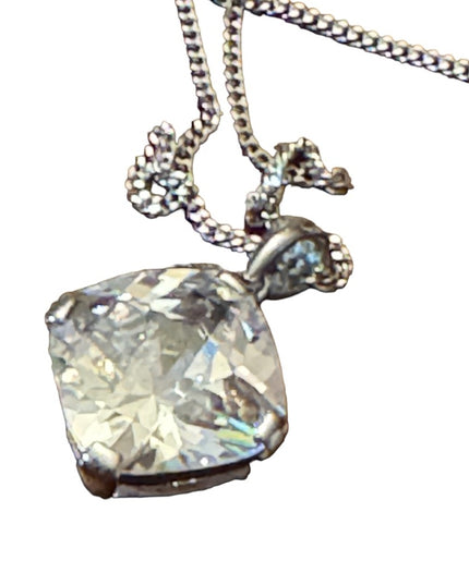 Lovely sterling silver 925 substancial CZ crystal pendant necklace