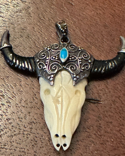Vintage sterling silver 925 Turquoise bull skull steer head  longhorn LG pendant