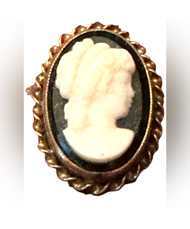 Vintage Black Glass silouette mourning cameo pinchbeck bezel