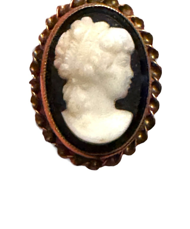 Vintage Black Glass silouette mourning cameo pinchbeck bezel