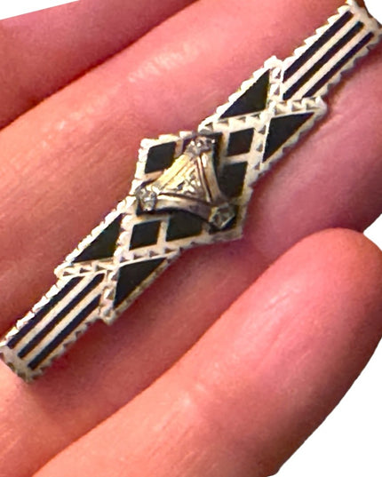 Antique fancy steeling base black onyx inlay bar brooch
