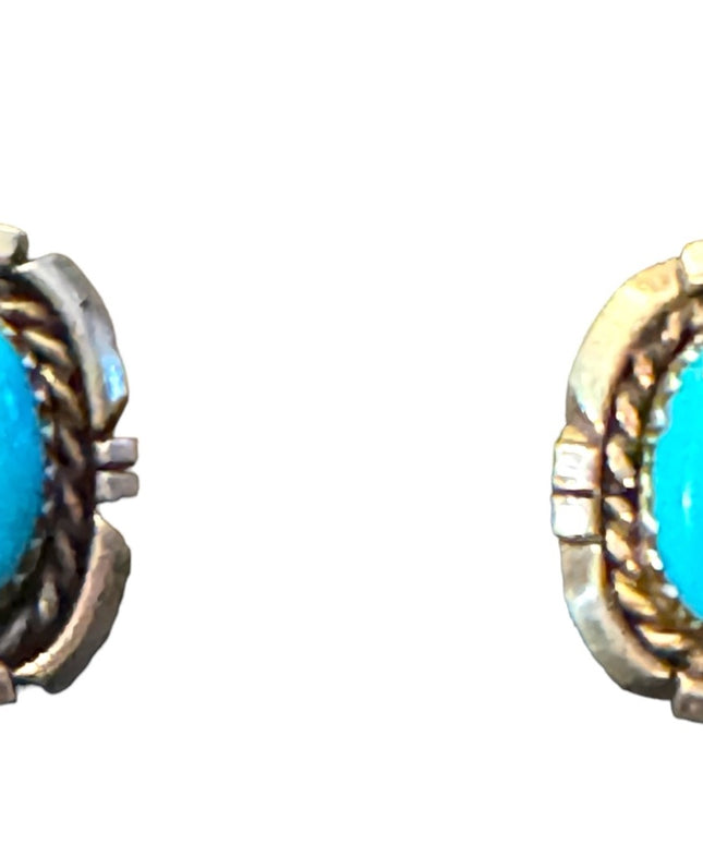 Vintage Sterlling silver Navajo 925 turquoise ornate earrings