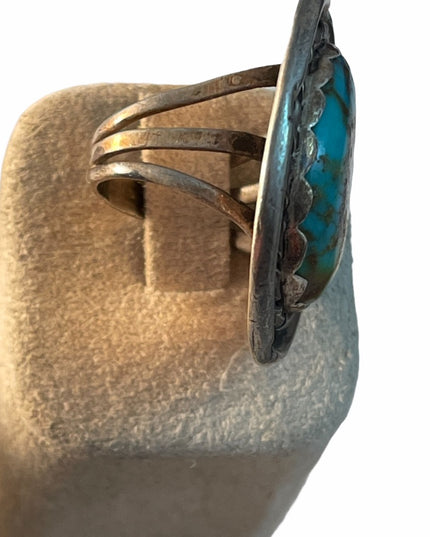 Vintage Navajo sterling silver ring Turquoise southwestern