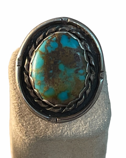 Vintage Navajo sterling silver ring Turquoise southwestern