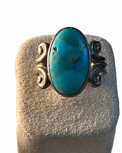 Vintage handmade sterling ring Turquoise Southwestern Native American