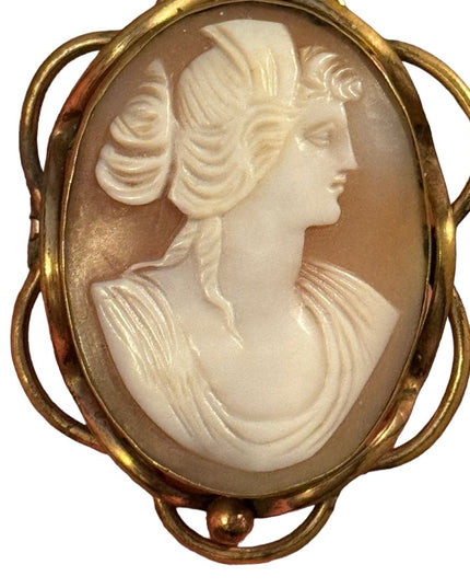 Large Antique Victorian Pinchbeck carved shell Cameo Brooch