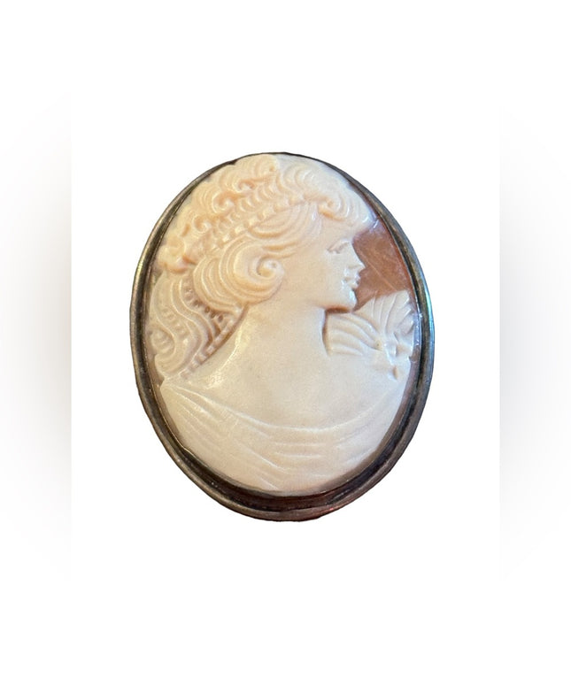 Lovely 800 silver 1940s Victorian lady carved shell large cameo brooch pendant