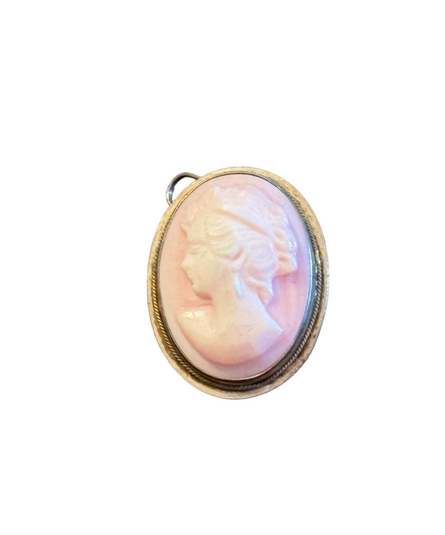Lovely pink angel skin conch carved cameo brooch sterling silver 925 pendant