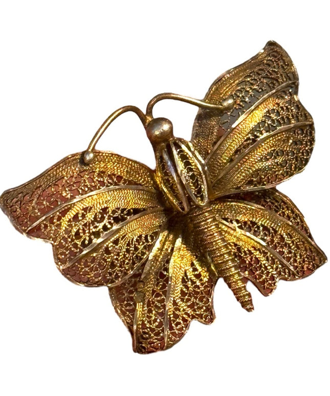 Lovely antique  gold wash 800 silver  filagree fancy butterfly broocb