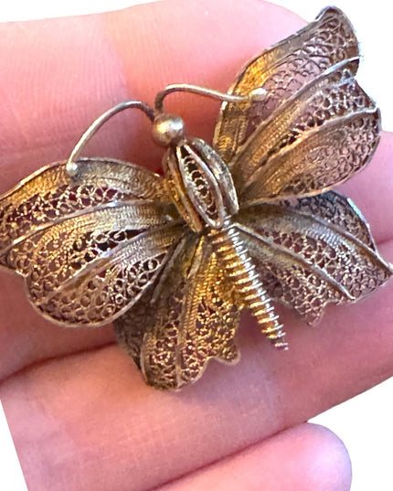 Lovely antique  gold wash 800 silver  filagree fancy butterfly broocb