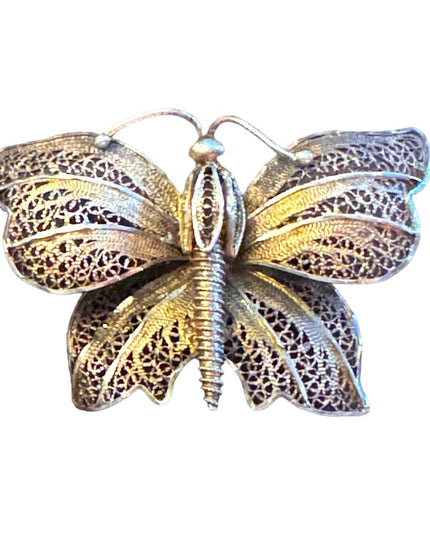 Lovely antique  gold wash 800 silver  filagree fancy butterfly broocb