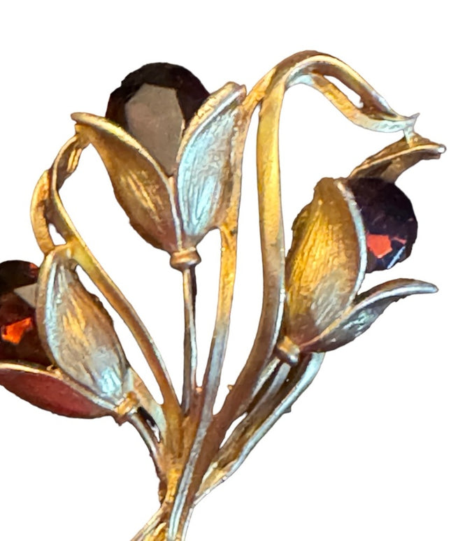 Vintage 1990s Amber crystal flower gold finish fancy brooch