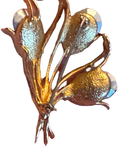 Vintage 1990s Amber crystal flower gold finish fancy brooch