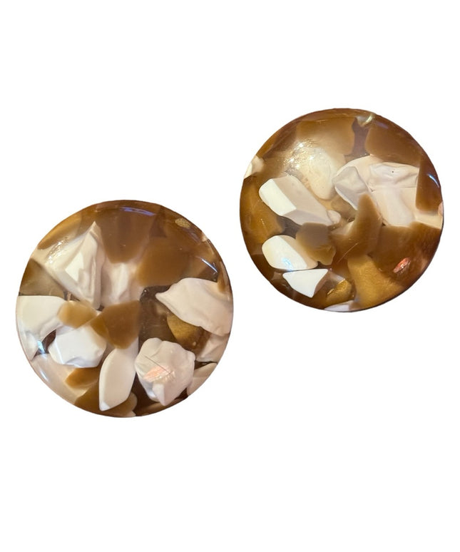 Vintage Retro Italy clear lucite plastic encased white caramel  clip earrings