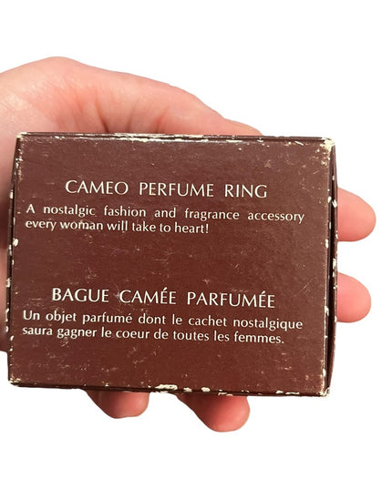 Vintage 1970s Vanda Cameo Perfume ring Adjustable in BOX’