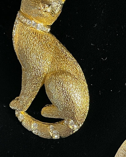 - Vintage Gold plated Crystal Christian Dior Rare Cat kitty brooch