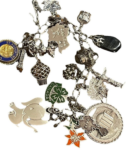 Vintage sterling silver  925 Charm bracelet 19 charms