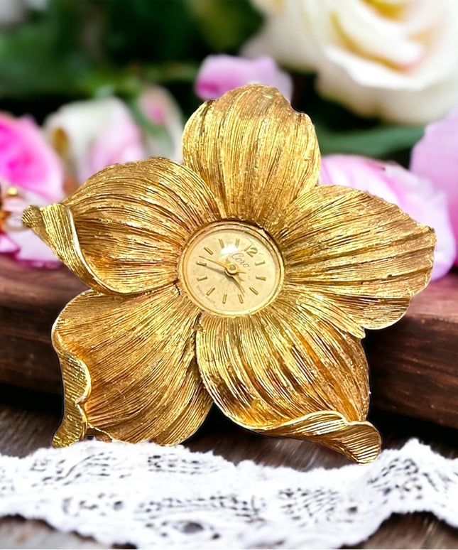 Vintage Coro Pegasus Necklace watch Gold finish flower wind up