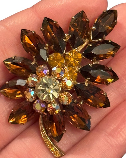 Vintage amber brown crystal fancy Juliana flower brooch gold finish