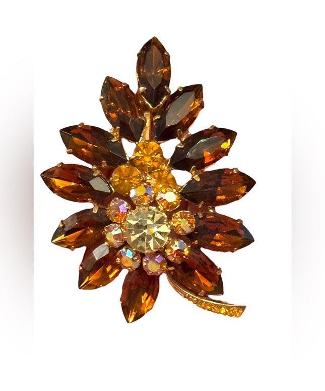 Vintage amber brown crystal fancy Juliana flower brooch gold finish