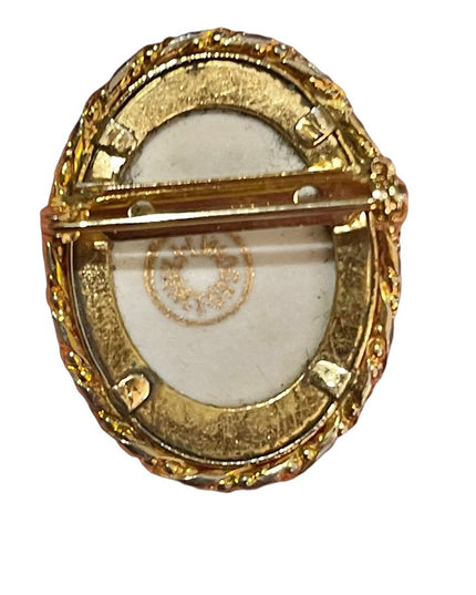 Vintage Limoges ceramic cameo brooch 1.3” Fragonard gold finish