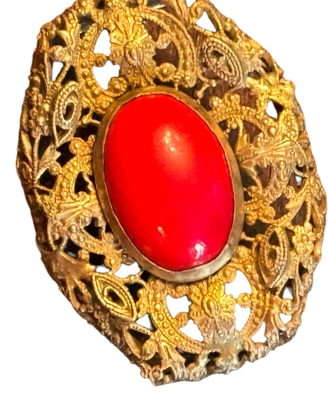 Vintage 1940s ornate filagree coral CZECH gold finish brooch