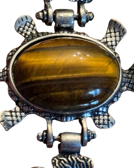 Lovely vintage 1980s Tiger eye flower turtlw chunky link bracelet silver finish