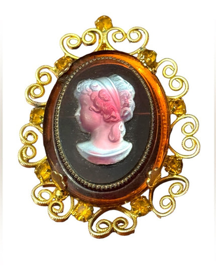 Vintage gold finish scrolled bezel crystal reain cameo brooch pendant
