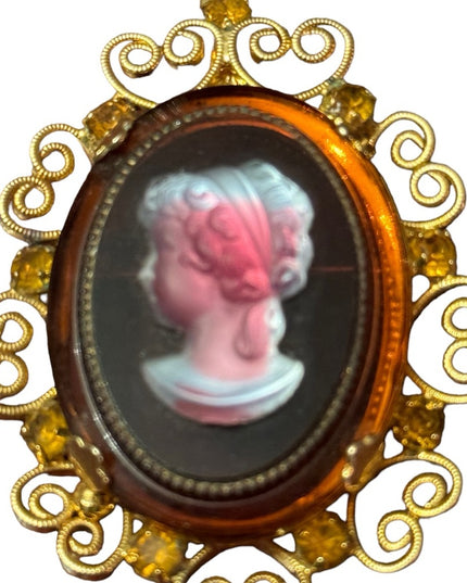 Vintage gold finish scrolled bezel crystal reain cameo brooch pendant