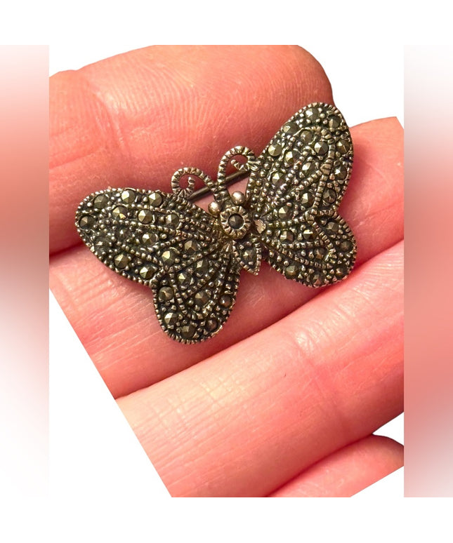 Lovely small sterling silver 925 marcasite butterfly brooch