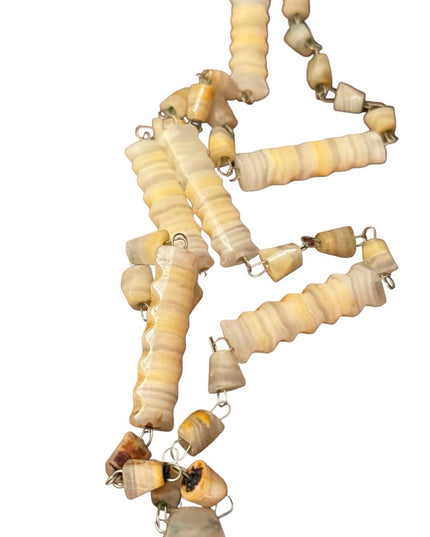 MEXICO CARVED WHITE ONYX TRIBAL PENDANT BEAD NECKLACE Vintage Natural Stone