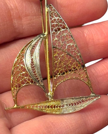 Vintage 800 silver gold washed large sail boat filagree brooch