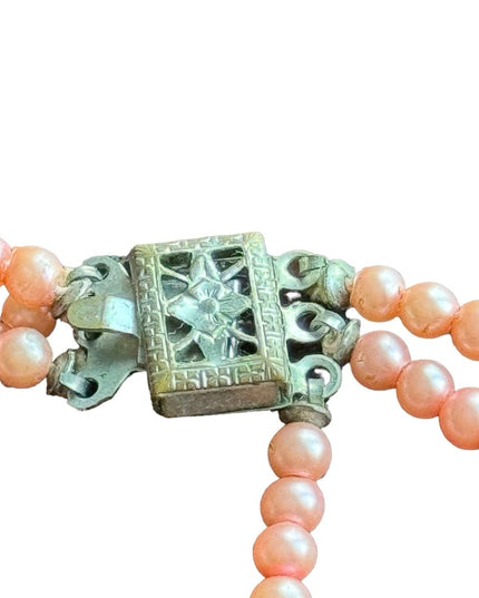 Vintsge 1940s Pastel pink faux pearl multi 3 strand bead necklace