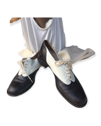 VIntage Giorgio Armani Oxfords Lace leather