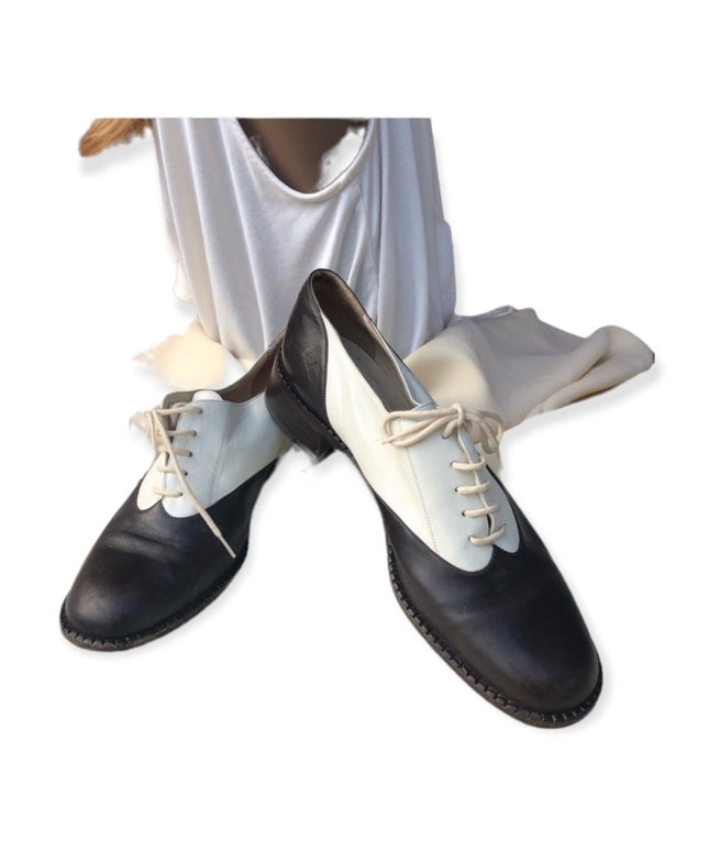VIntage Giorgio Armani Oxfords Lace leather